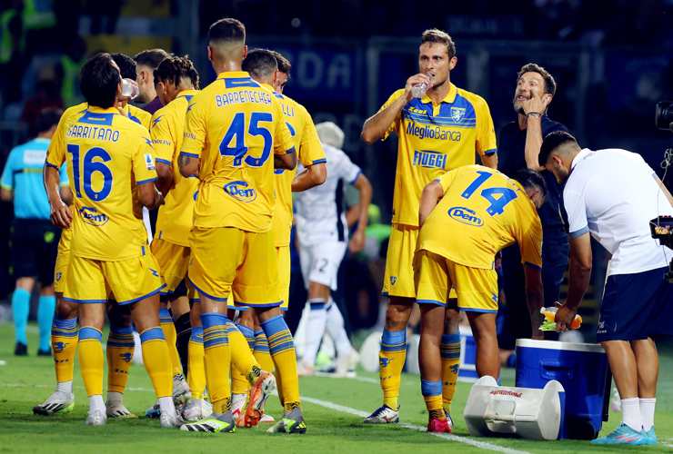 Il Frosinone nell'ultima partita di campionato contro l'Atalanta - Foto ANSA - Ilromanista.it