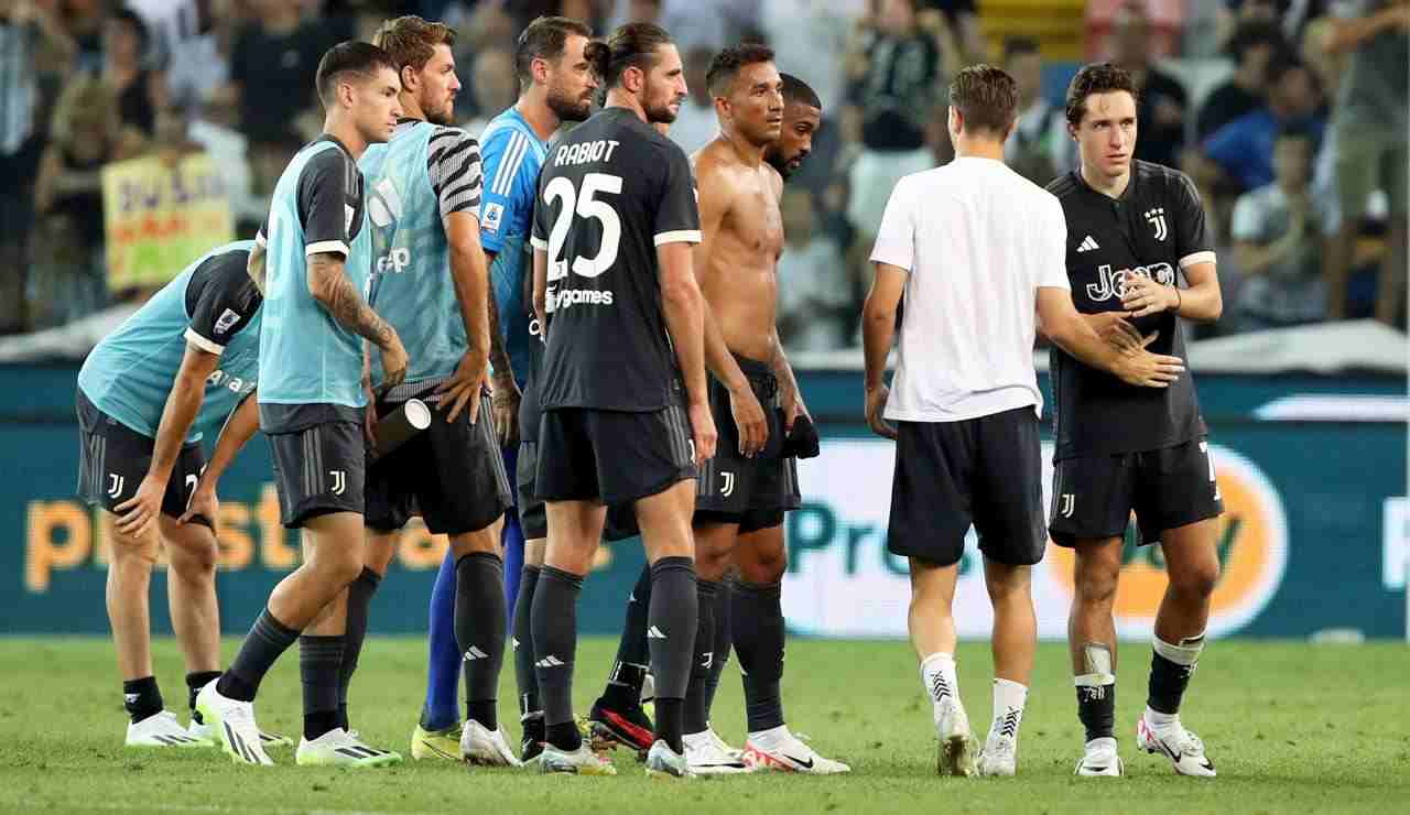 La squadra della Juventus a fine partita - Foto ANSA - Ilromanista.it