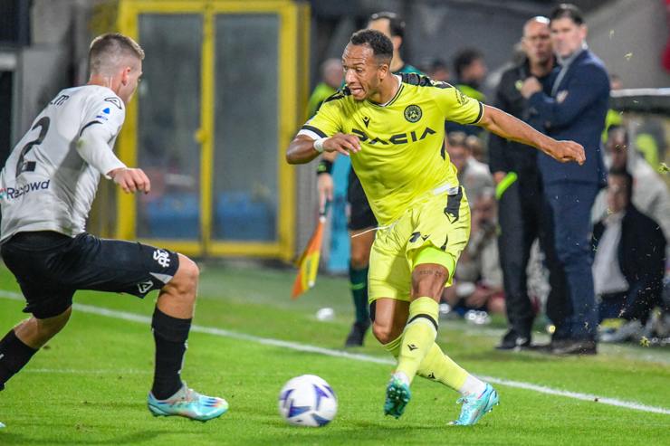 Enzo Ebosse con la maglia dell'Udinese - Foto ANSA - Ilromanista.it