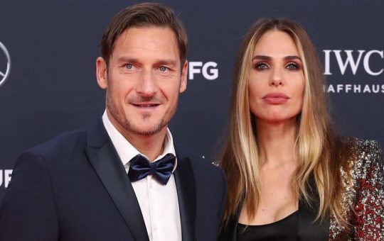 Francesco Totti e Ilary Blasi - Foto ANSA - Ilromanista.it