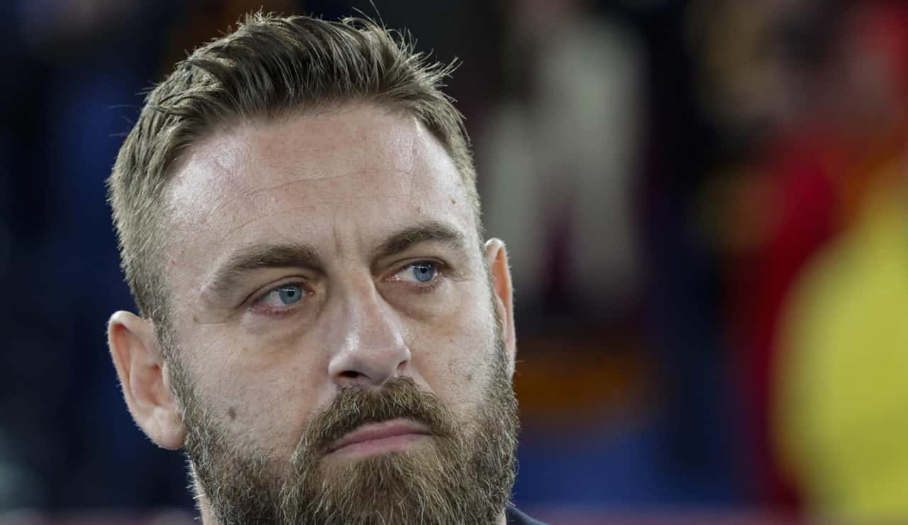 Daniele De Rossi in panchina - Foto ANSA - Ilromanista.it