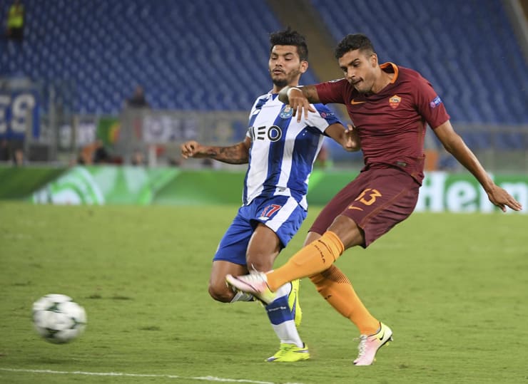 Emerson Palmieri con la maglia della Roma - Foto ANSA - Ilromanista.it