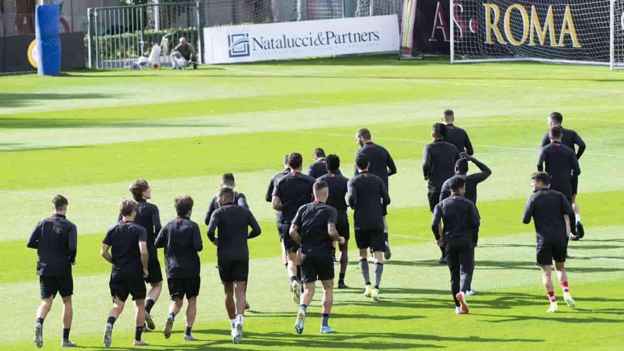 La Roma durante un allenamento a Trigoria - Foto ANSA - Ilromanista.it