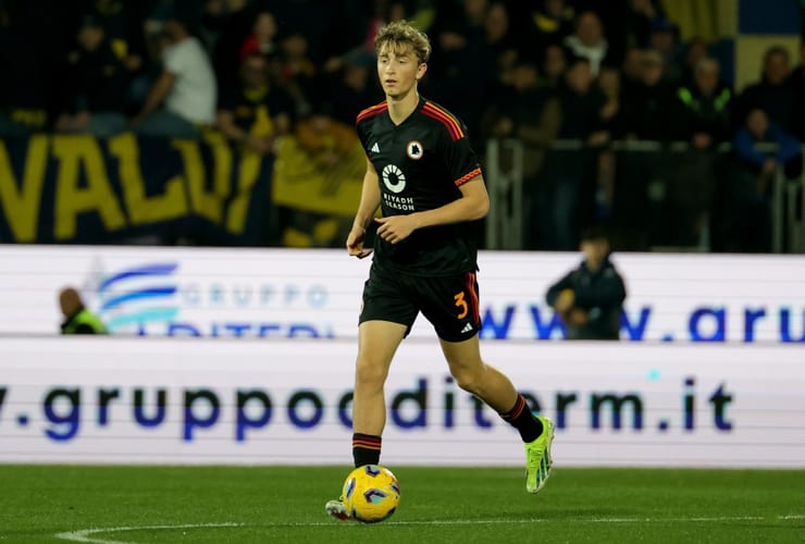 Huijsen in campo con la maglia della Roma - Foto Lapresse - Ilromanista.it