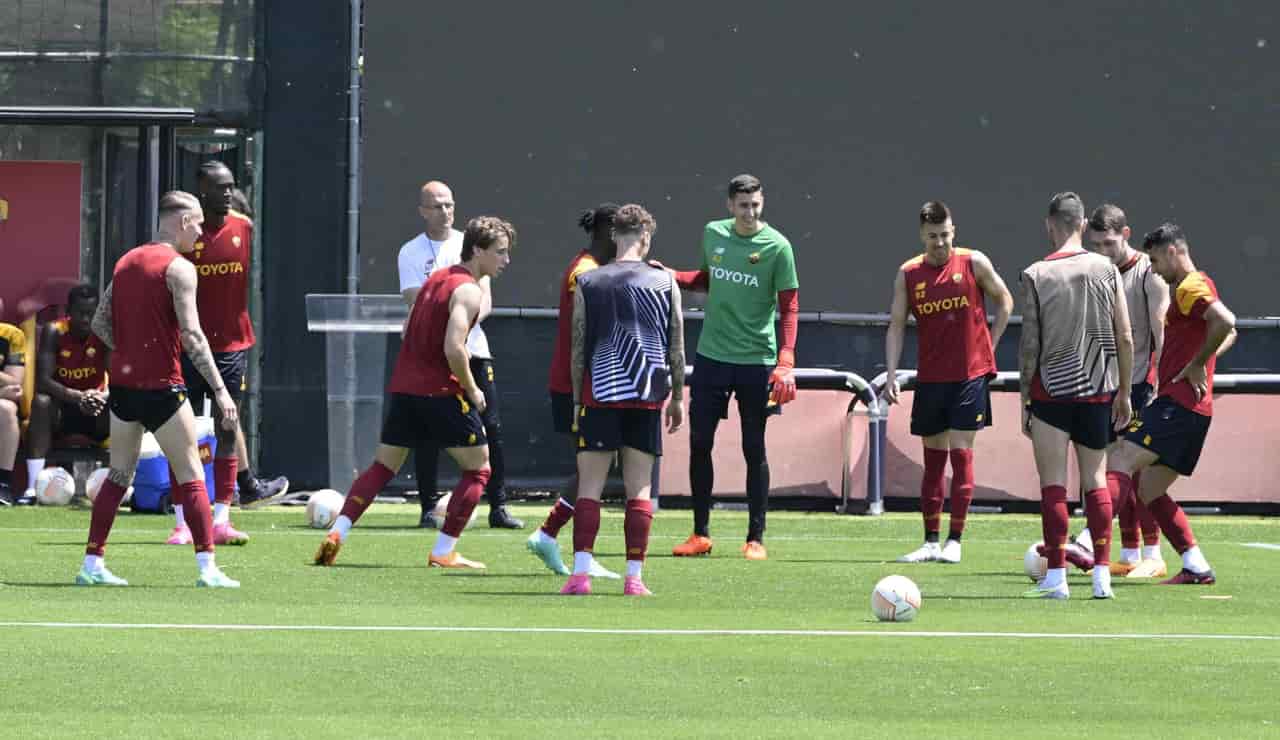 La Roma in una sessione di allenamento a Trigoria - Foto Lapresse - Ilromanista.it