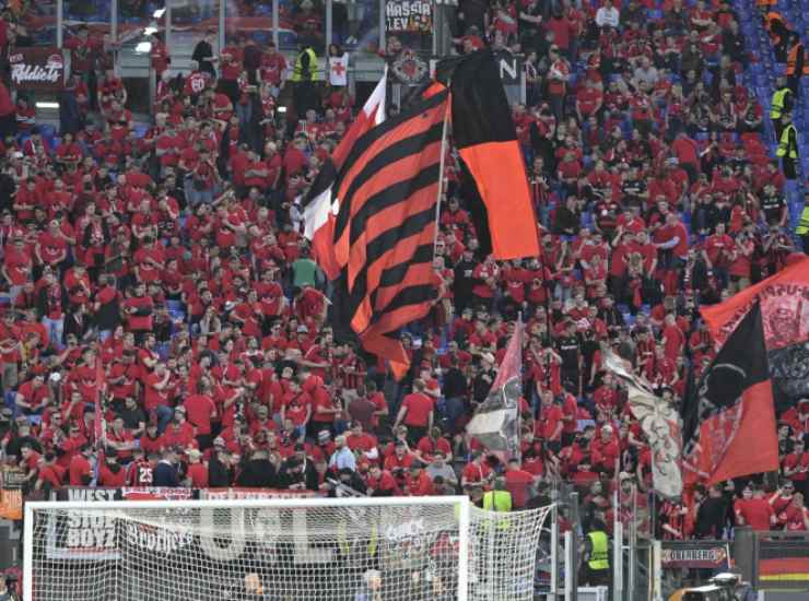 Tifosi Bayer Leverkusen - Lapresse - ilromanista.it