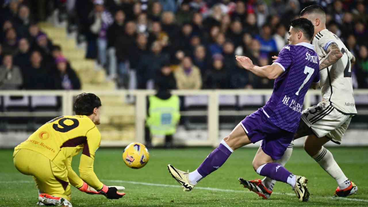 Un momento saliente di Fiorentina-Roma - Lapresse - Ilromanista.it