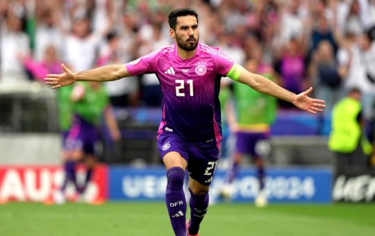 Gundogan festeggia una rete con la maglia della Germania - Foto Lapresse - Ilromanista.it