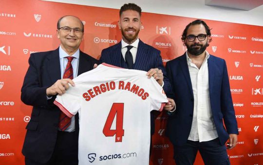 Sergio Ramos con la maglia del Siviglia - Lapresse - Ilromanista.it