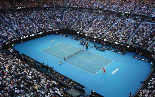 Un campo da tennis - Facebook - Ilromanista.it