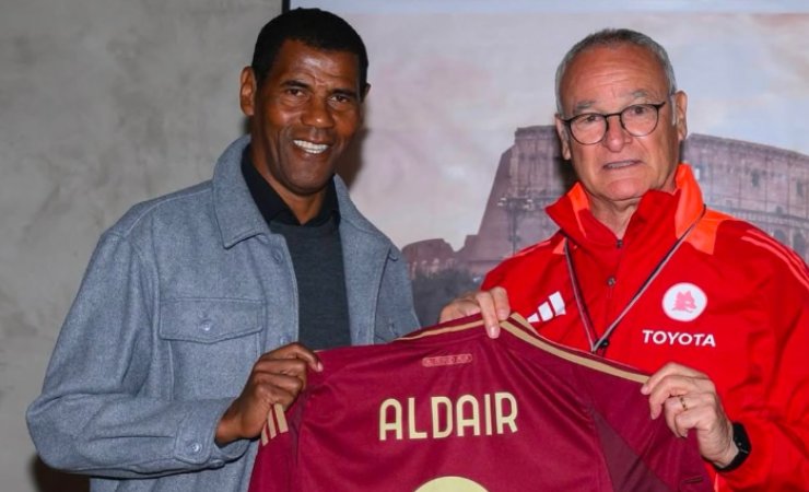 Aldair torna a casa