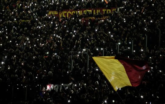 I tifosi della Roma in un recente derby - Foto Lapresse - Ilromanista.it