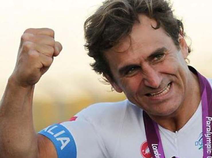 Il sorriso di Alex Zanardi - Facebook - Ilromanista.it