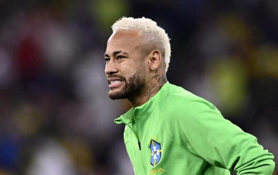 Neymar con la maglia del Brasile - Foto Lapresse - Ilromanista.it