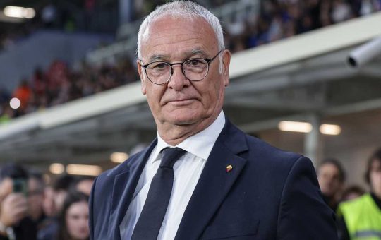 Ranieri riceve a Trigoria il Premio Colalucci: " È il momento giusto per questo riconoscimento. Dobbiamo dare il massimo"