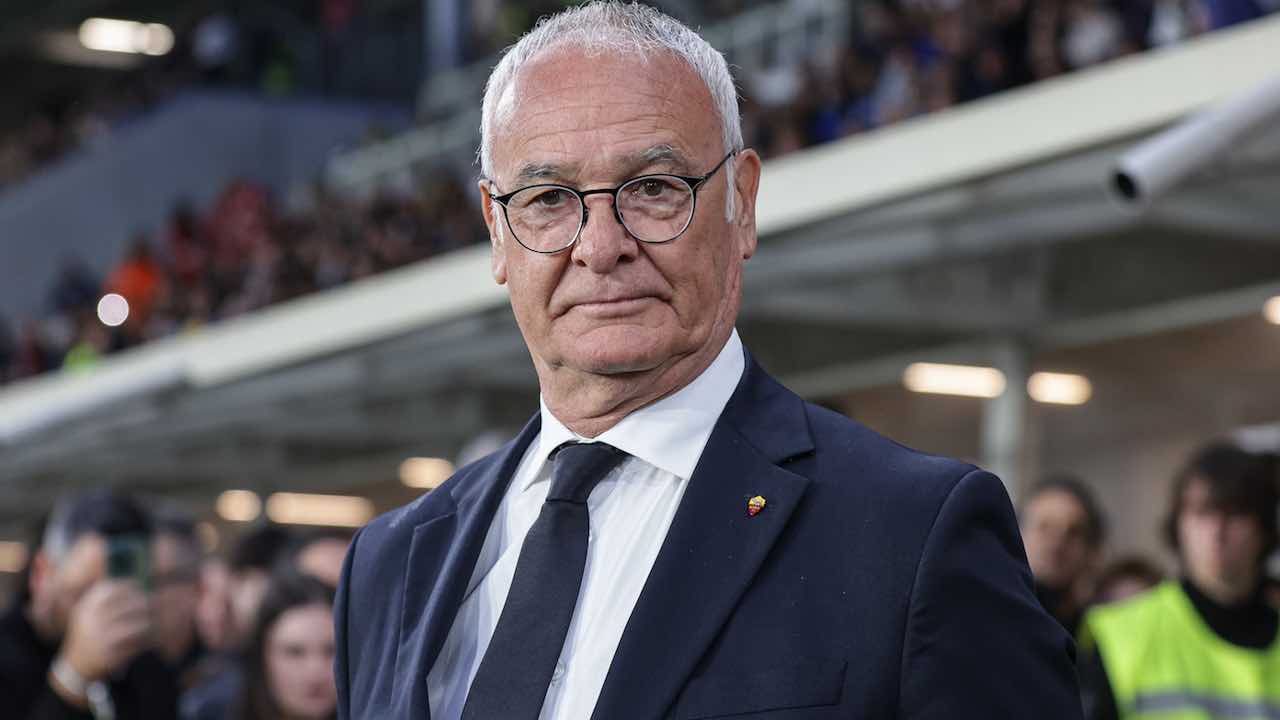 Ranieri riceve a Trigoria il Premio Colalucci: " È il momento giusto per questo riconoscimento. Dobbiamo dare il massimo"