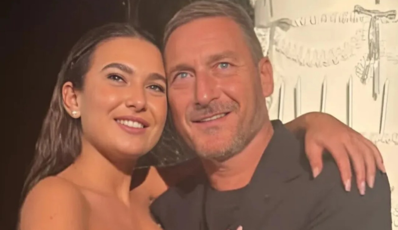 Totti e Chanel alla festa della ragazza