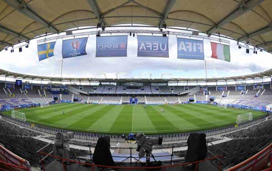 Uno stadio di calcio prima di una competizione FIFA - Lapresse - Ilromanista.it