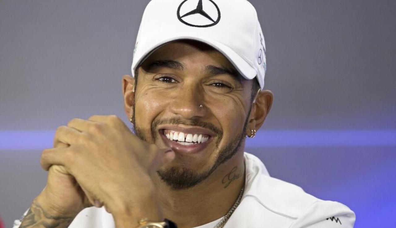 Lewis Hamilton via dalla Ferrari