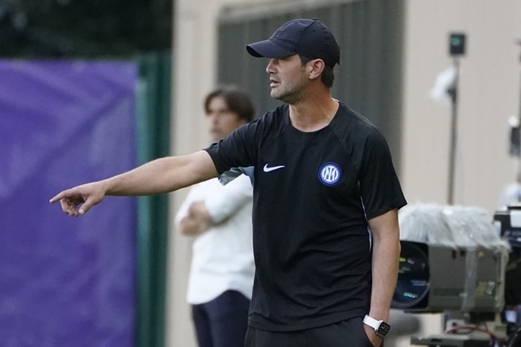 Cristian Chivu come allenatore della Primavera dell'Inter - Foto Lapresse - Ilromanista.it