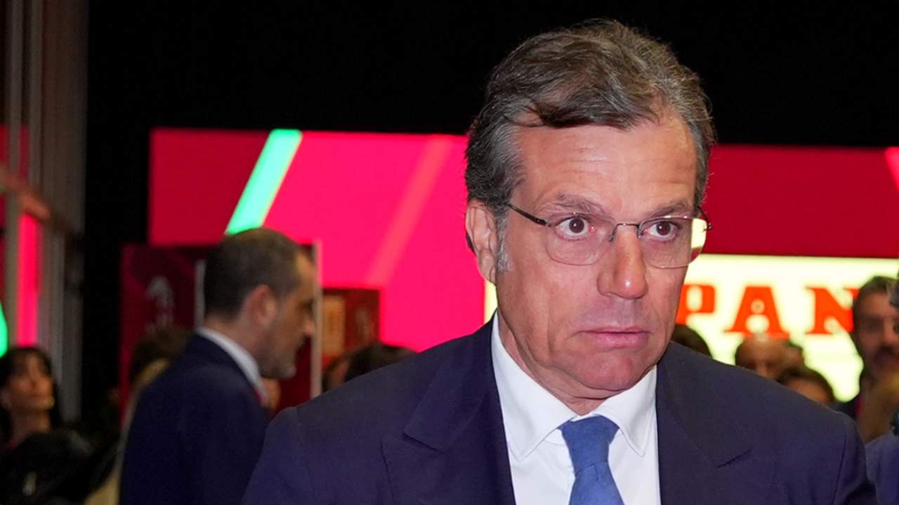 Arriva anche la firma del ds
