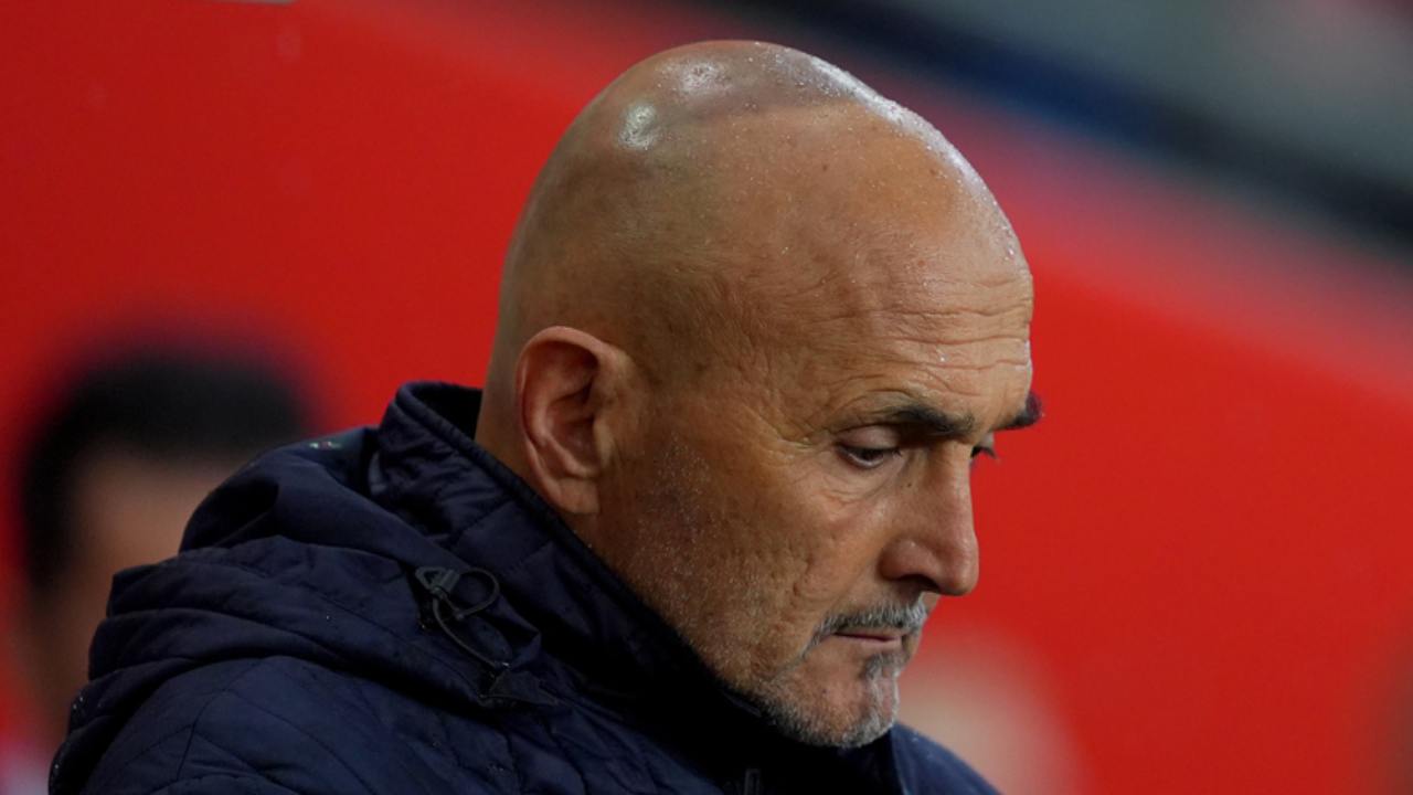 Svelati i motivi del suo esonero