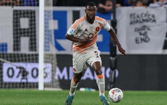 Ndicka in campo con la maglia della Roma - Foto Lapresse - Ilromanista.it