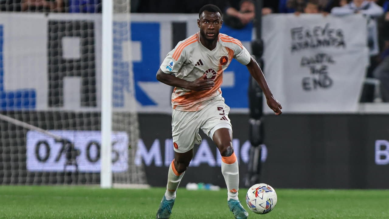 Ndicka in campo con la maglia della Roma - Foto Lapresse - Ilromanista.it