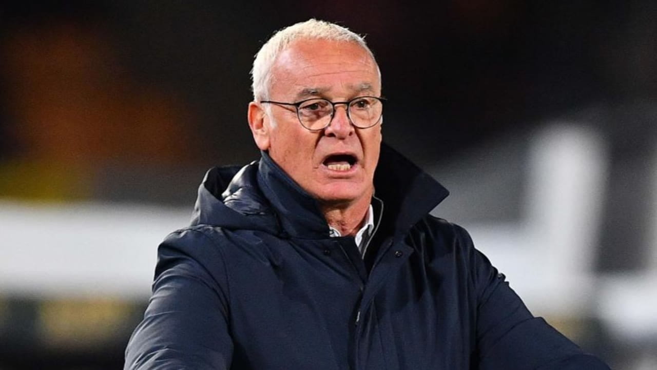 Claudio Ranieri in panchina - Foto Lapresse - Ilromanista.it