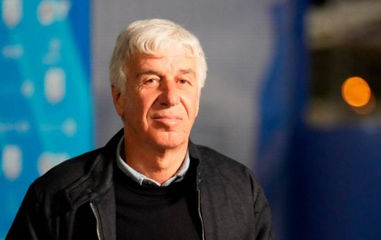 Uno dei due a Trigoria è di troppo