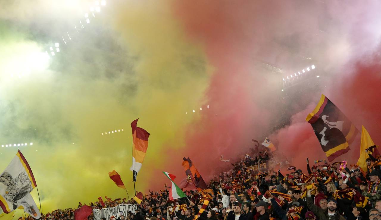 I tifosi della Roma fanno festa allo stadio Olimpico - Lapresse - Ilromanista.it