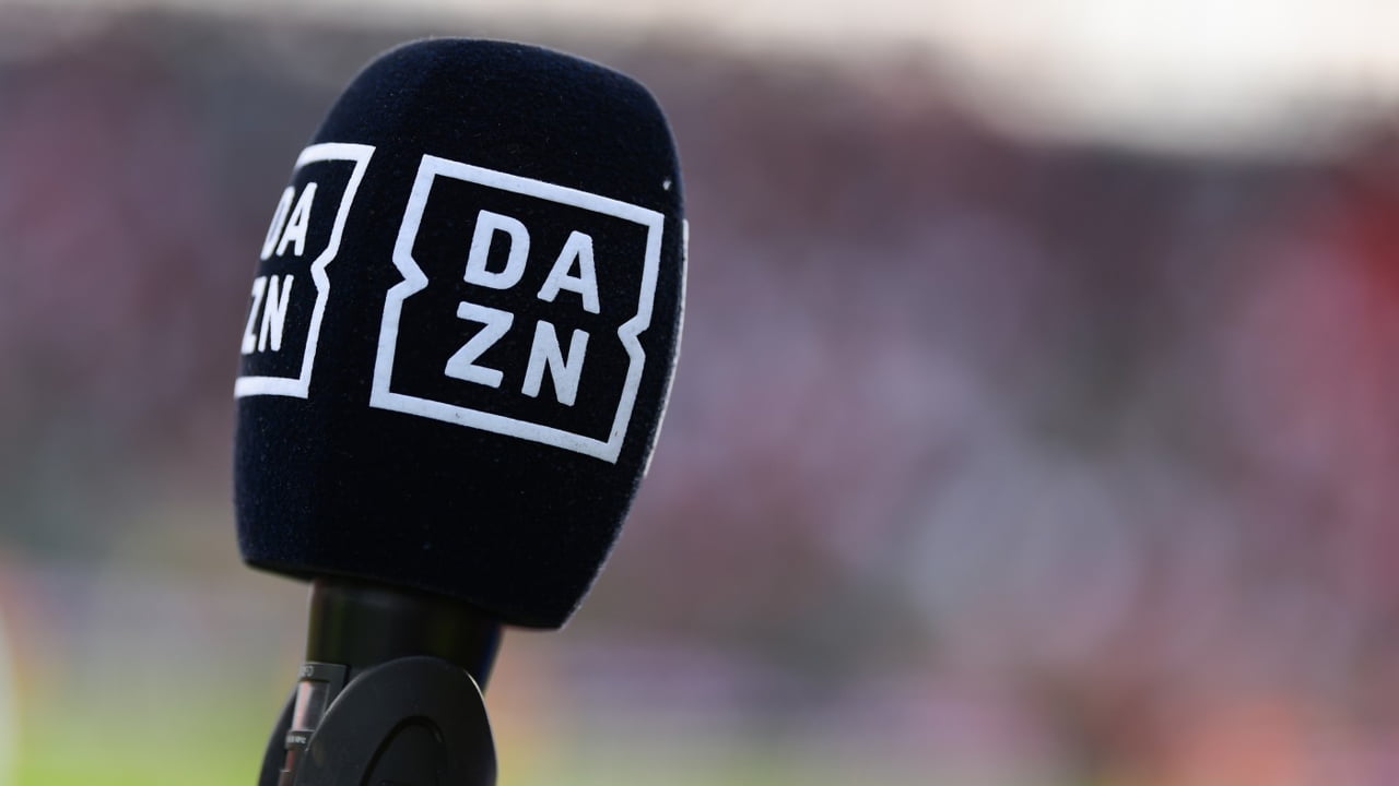 Il microfono di Dazn - Foto Lapresse - Ilromanista.it