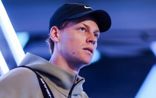 Jannik Sinner pensieroso - Foto dal suo profilo Instagram - Ilromanista.it