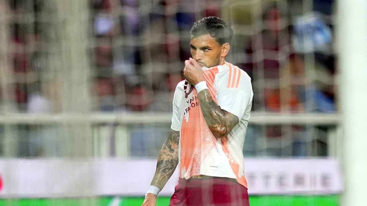 Paredes, lettera d'addio alla Roma: "È il momento di tornare a casa. Vi porterò sempre nel cuore"