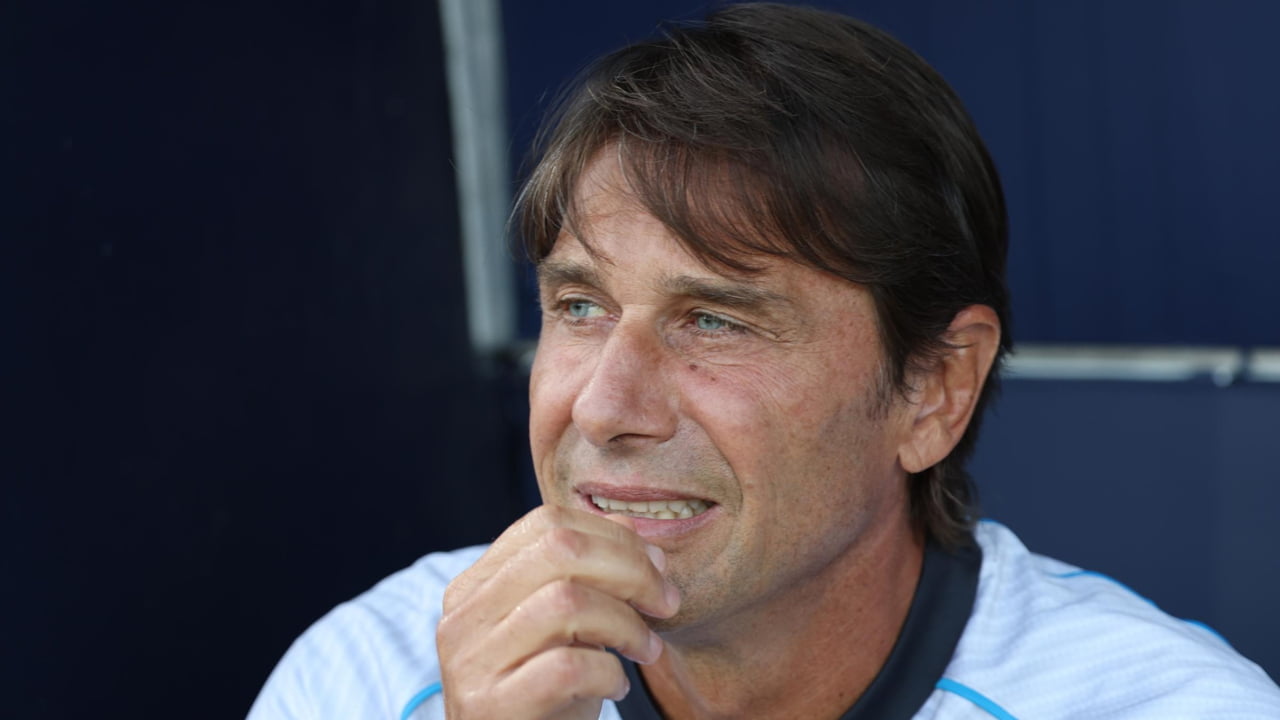 Antonio Conte in panchina - Foto Lapresse - Ilromanista.it