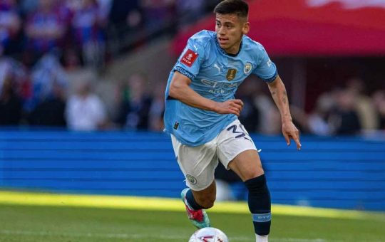 Calciomercato Roma, il City apre alla cessione di Echeverri: intermediario in partenza per Londra