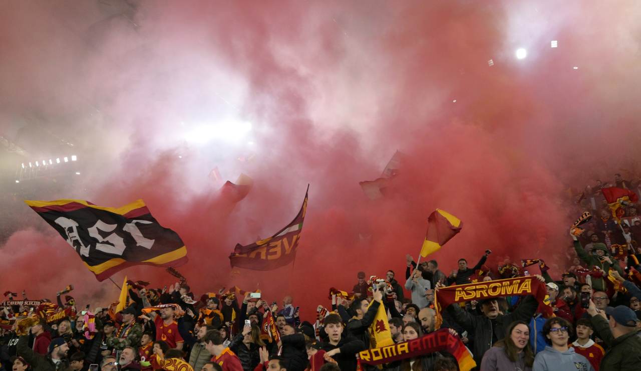I tifosi della Roma allo Stadio Olimpico - Lapresse - Ilromanista.it