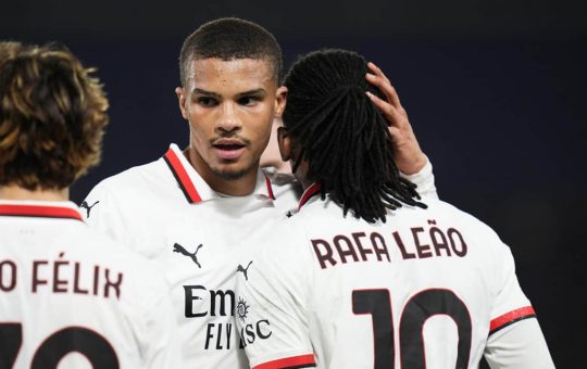 Il giocatore del Milan in difficoltà - Foto LaPresse - Ilromanista.it