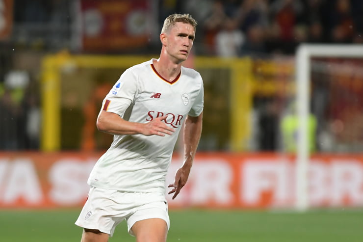 Solbakken in campo con la maglia della Roma - Foto LaPresse - Ilromanista.it