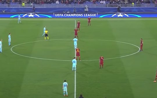 Il calcio d'inizio tra Roma e Barcellona - Youtube - Ilromanista.it