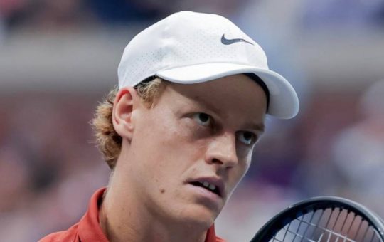 Il momento delicato di Jannik Sinner - Facebook - Ilromanista.it