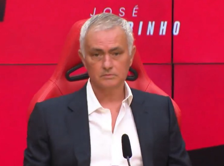 José Mourinho si presenta in conferenza stampa - Facebook - Ilromanista.it