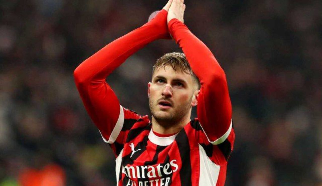 L'attaccante del Milan Santiago Gimenez - Facebook - Ilromanista.it