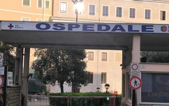 L'ingresso di un ospedale italiano - Facebook - Ilromanista.it